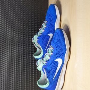 Nike training zoom fit shoes